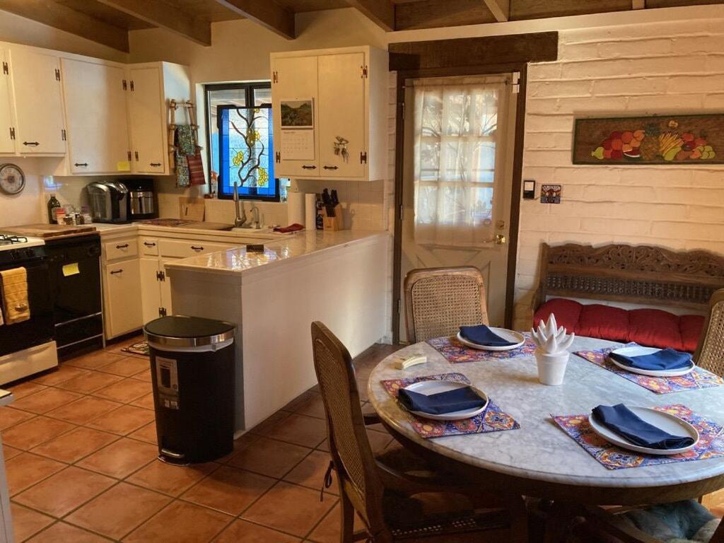 Casa Azul - Cute Centrally Located Adobe With Large Fenced Outdoor Living For Pets And Adults, Non-Smoking Tucson Exterior foto